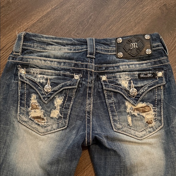Miss Me Denim - Miss Me Women's Signature Rise Cuffed Skinny Distressed Jeans